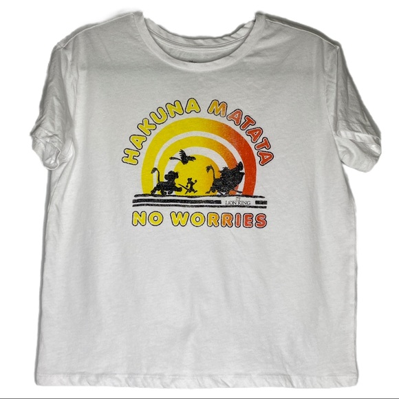 Disney Tops - Disney Lion King Women’s White T-shirt Size Large 💚 SALE